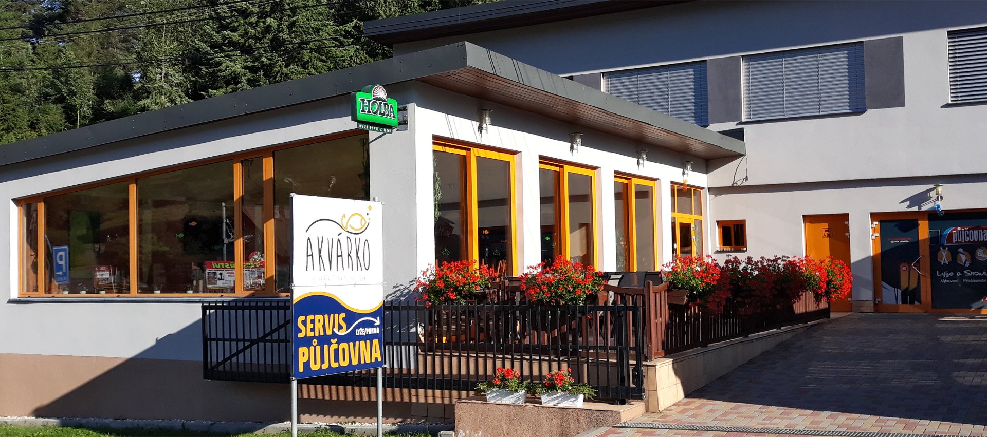 Restaurace a penzion Akvárko